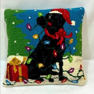 Plow & Hearth "Holiday Labrador" Hand Hooked Wool Pillow NIP